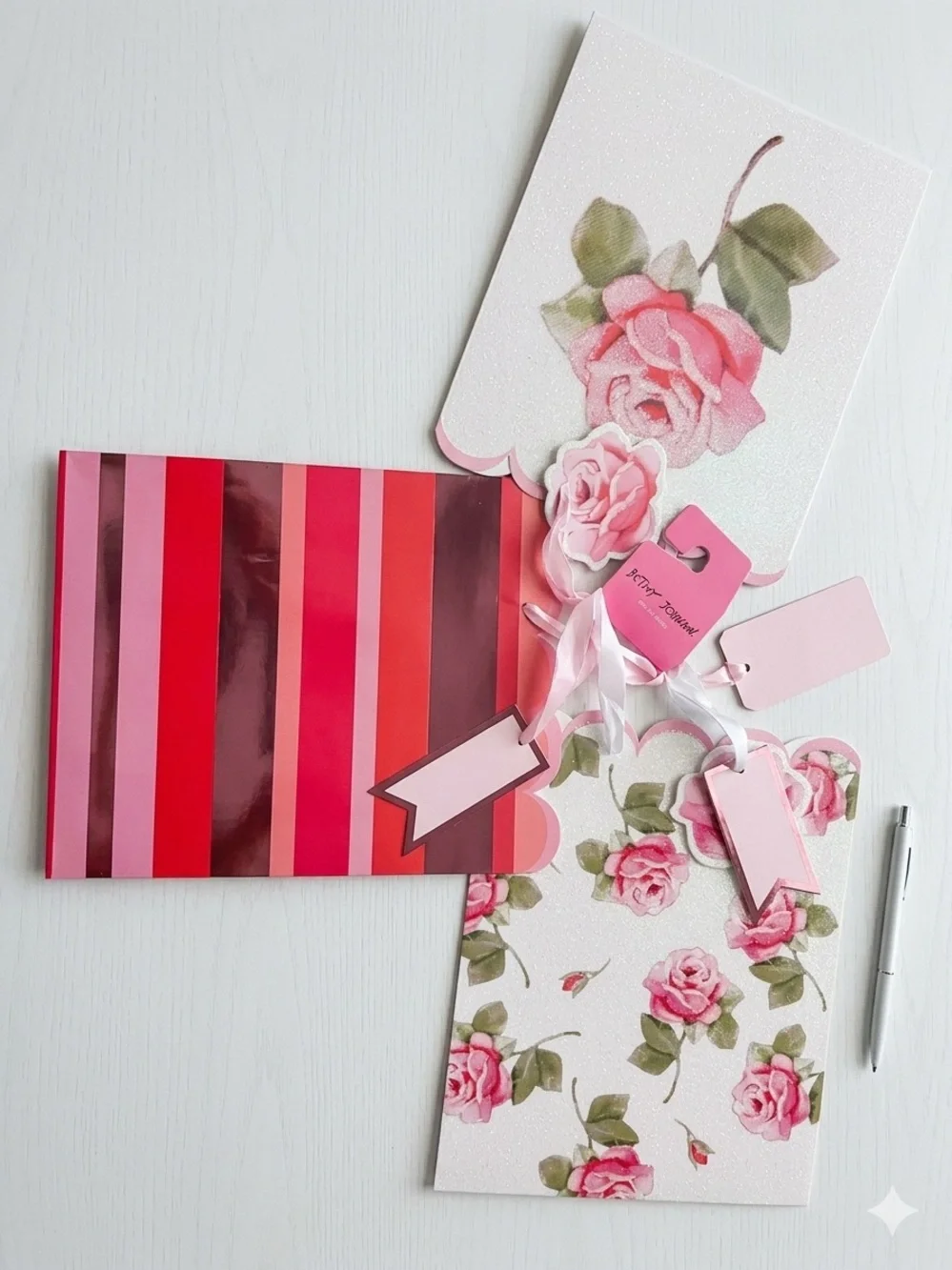 Betsey Johnson 3PK Pink Rose Floral Gift Bag Set with Tags